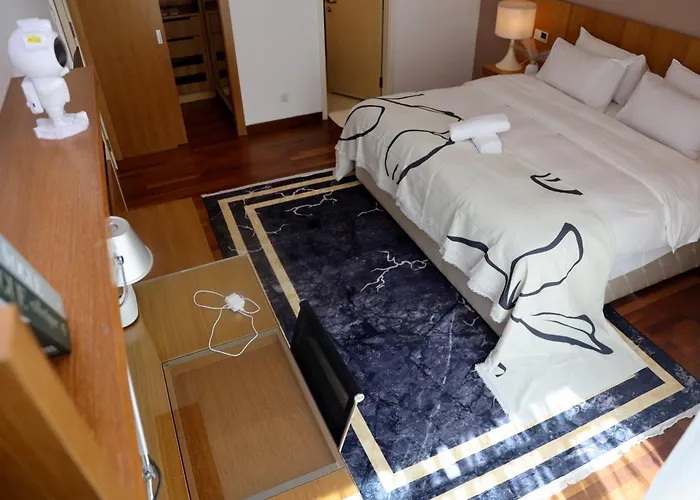 Luxury Cozy Cormar Suite 5 Minutes Walk To Suria Klcc