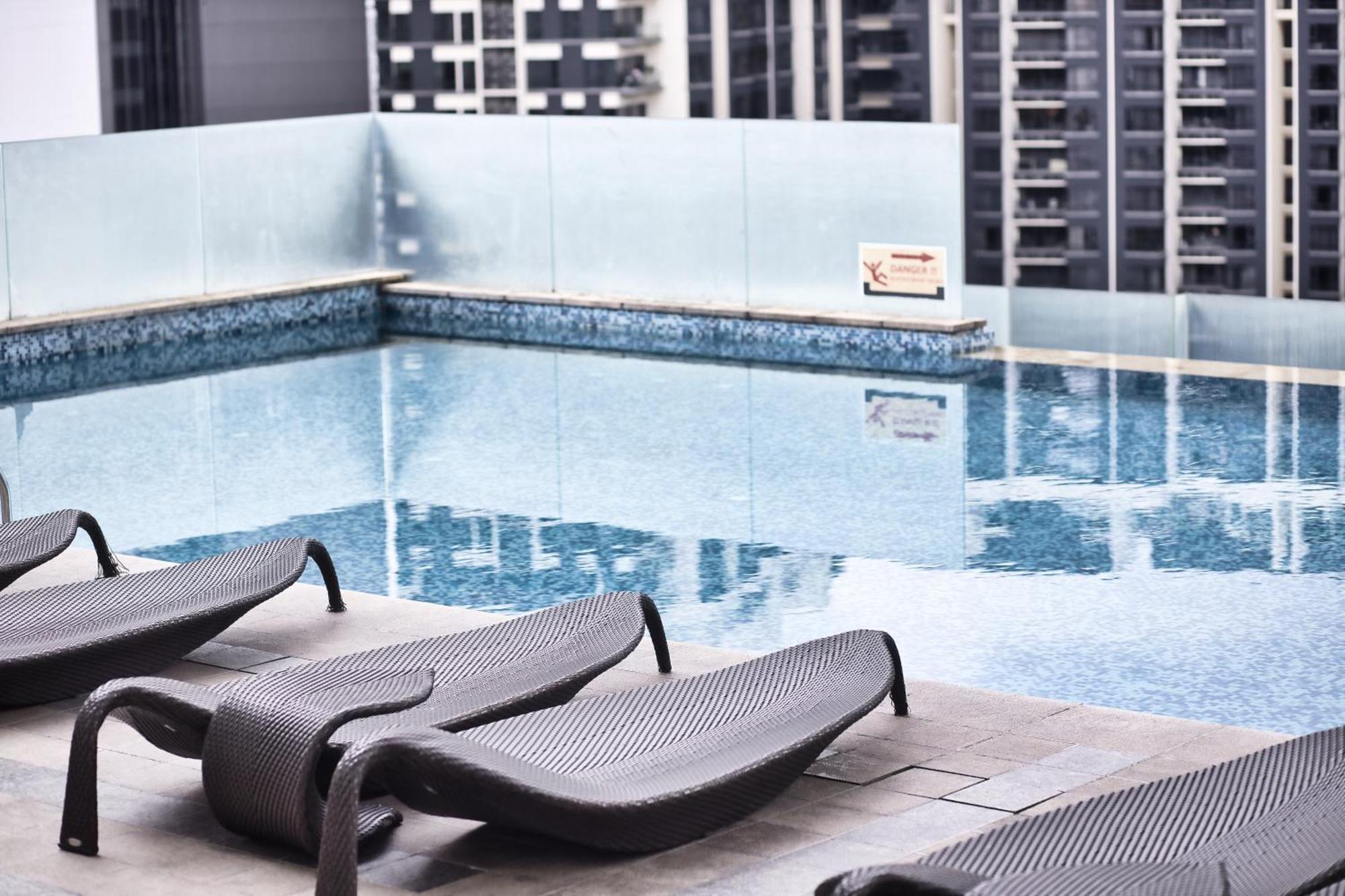 Luxury Cozy Cormar 5 Minutes Walk To Suria Klcc Apartment Kuala Lumpur