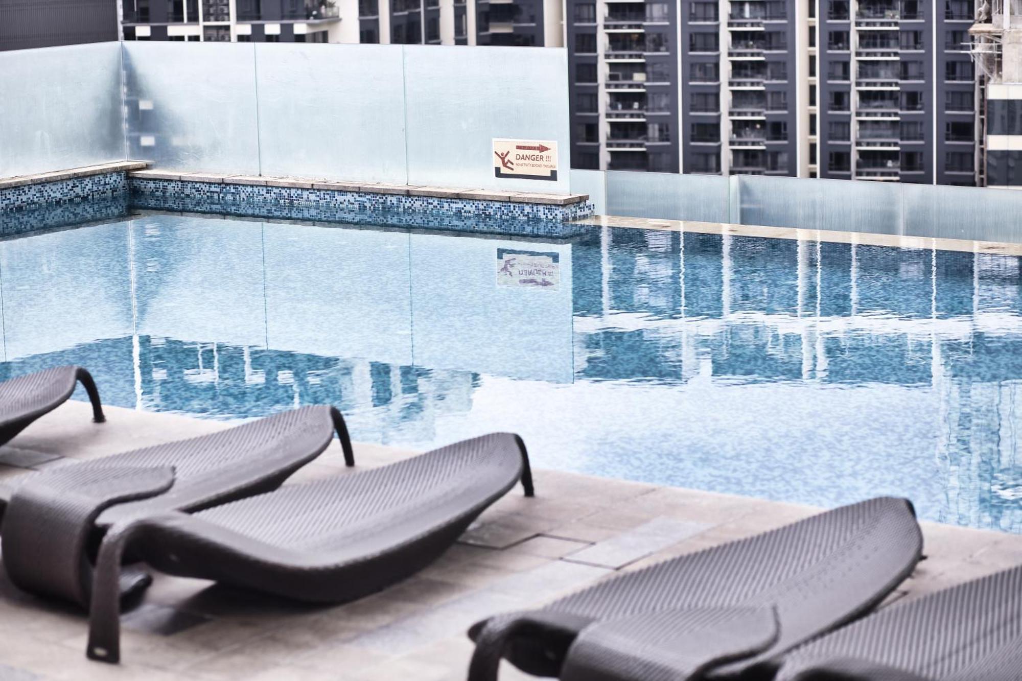 Apartment Luxury Cozy Cormar 5 Minutes Walk To Suria Klcc Kuala Lumpur