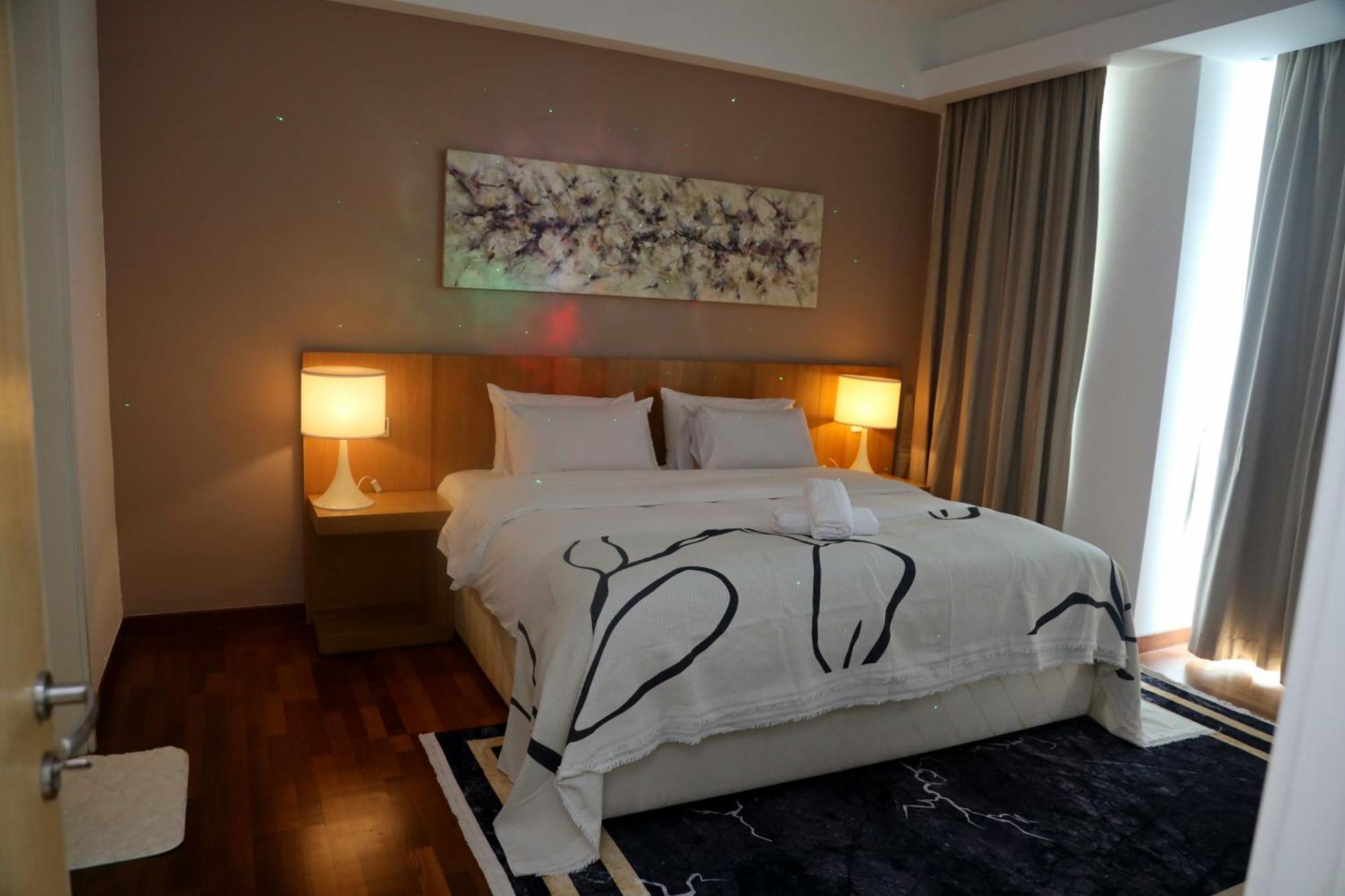 Luxury Cozy Cormar 5 Minutes Walk To Suria Klcc Apartment Kuala Lumpur
